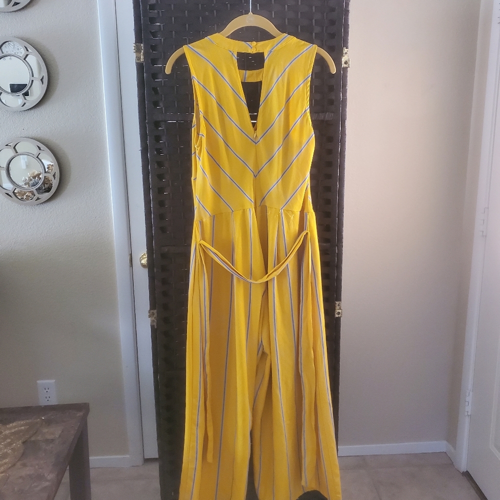 Romper - Picture 2 of 3